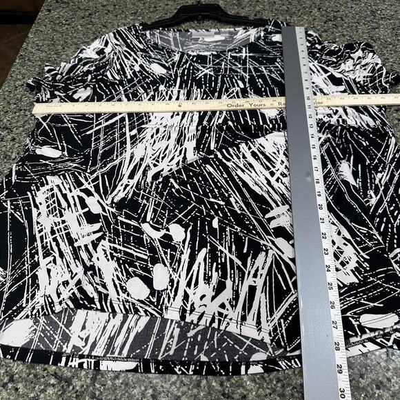 Avenue Shirt Womens 22/24 Black White Abstract Plus Size Tunic Top Stretch - Picture 5 of 7